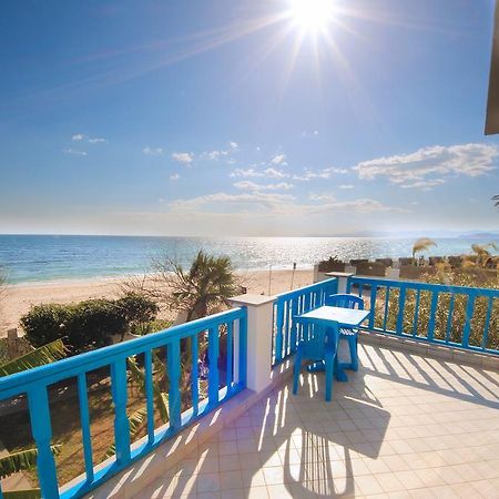 פלומיני די קווארטו La Casa Sulla Spiaggia מראה חיצוני תמונה