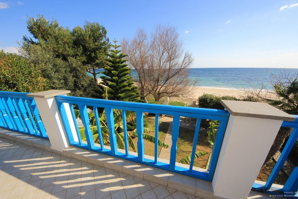 פלומיני די קווארטו La Casa Sulla Spiaggia מראה חיצוני תמונה